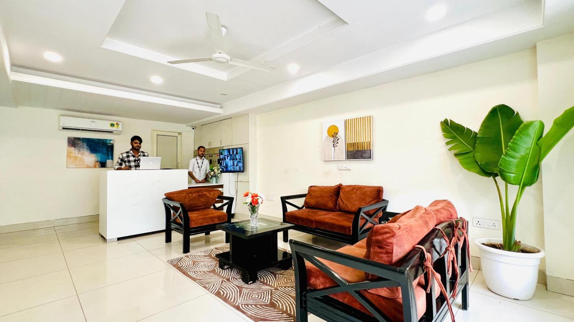 Bluo Studio5 Golf Course Road - Gym, Terrace Garden Gurgaon Exteriör bild